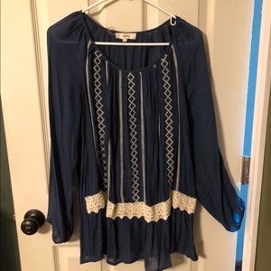 Entro size S boutique top